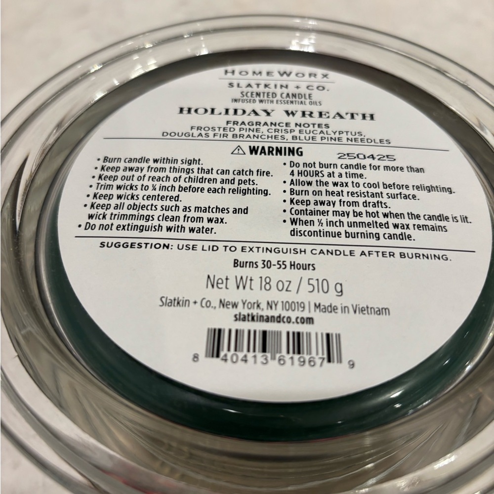 Homeworz by Harry Slatkin Holiday Wreath Scented Candle NWT - Picture 3 of 3